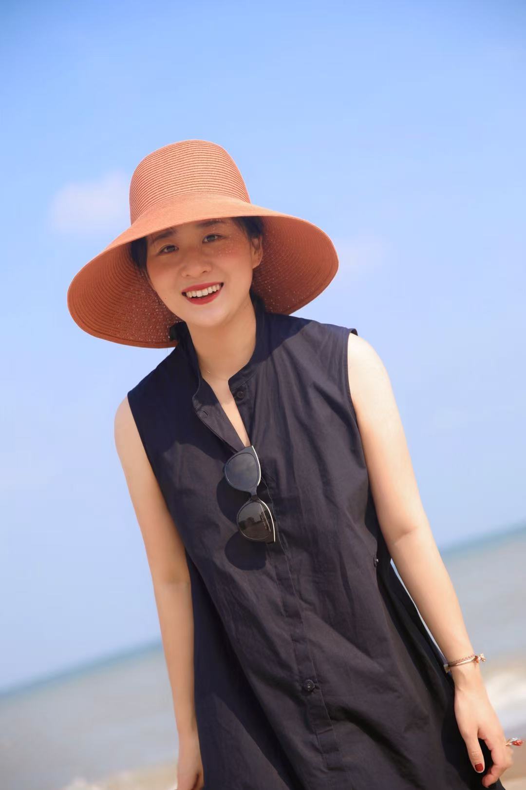 罗经 Aviva Luo 本人照片